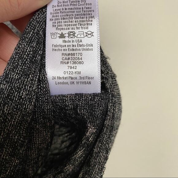 Project Social T x Urban Outfitters Grey V-Neck Tee Size XS - Picture 10 of 12